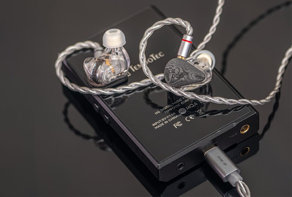 MOONDROP x Crinacle DUSK