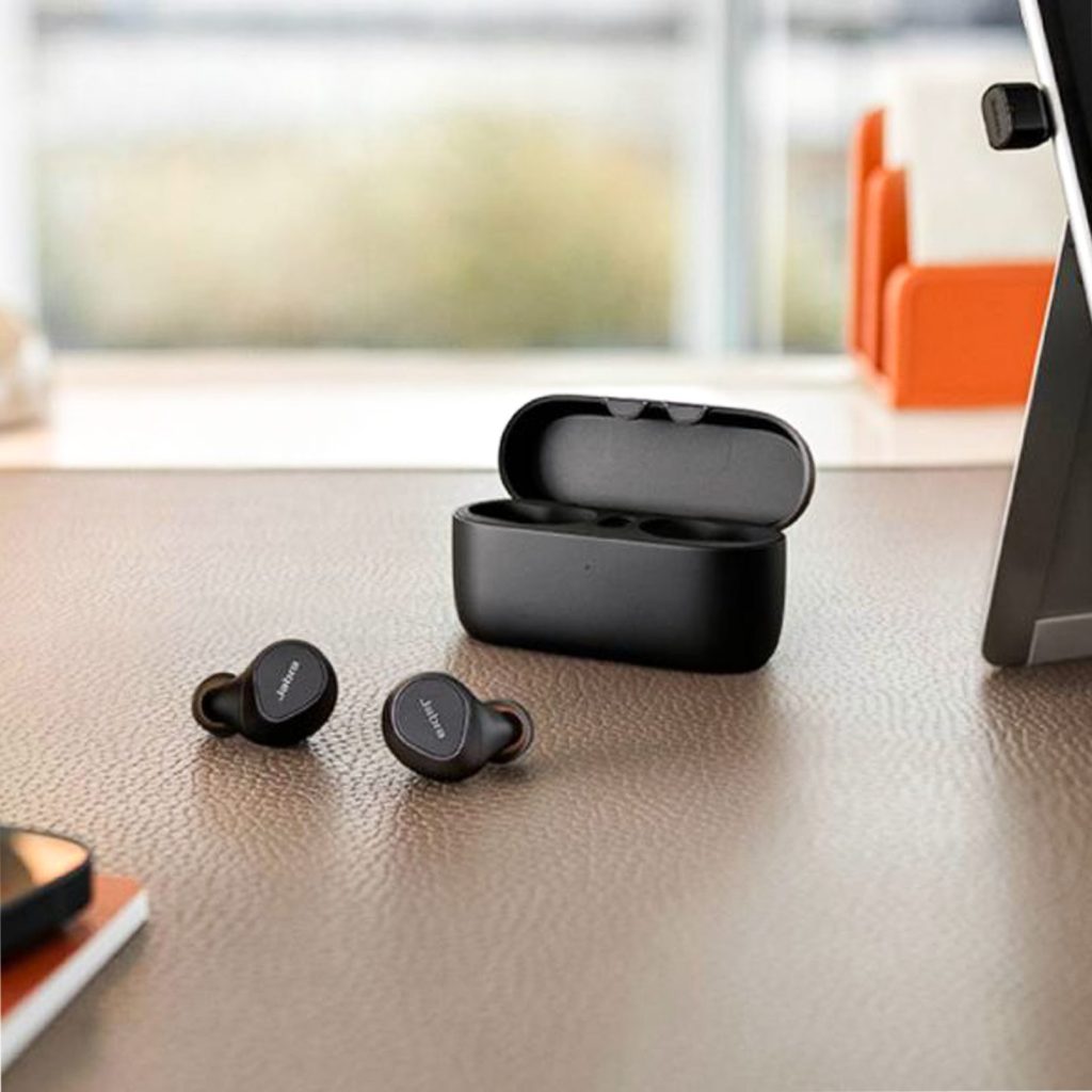 fit and comfort of Jabra Evolve2 Earbuds 